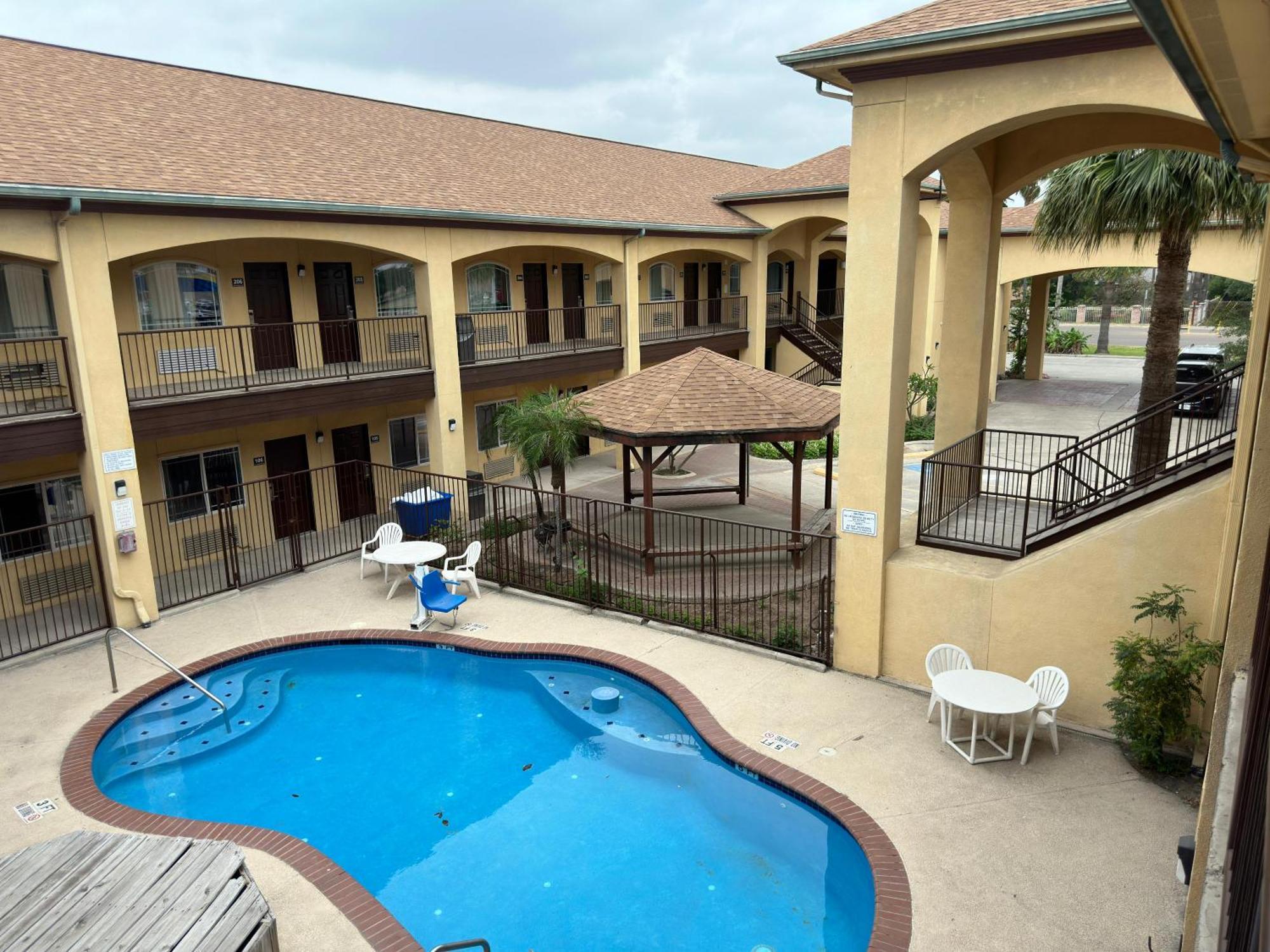 Texas Inn And Suites Rgv エディンバーグ エクステリア 写真